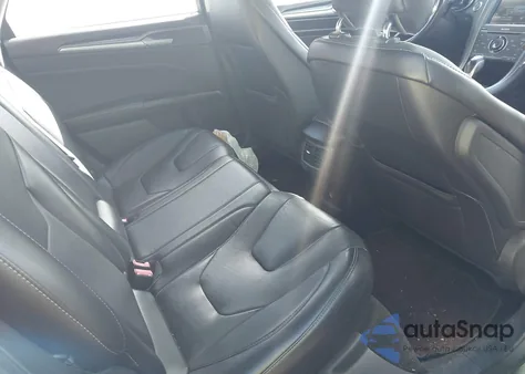 2014 Ford Fusion Titanium z USA, uszkodzony, nr VIN 3FA6P0K98ER257602